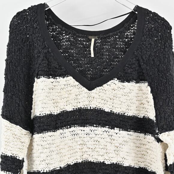 FREE PEOPLE Sweater Womens Size M Songbird Knit VNeck Rugby Stripe Oversized - Picture 8 of 12